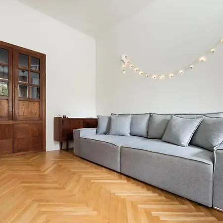 Plac Wilsona Comfy By Bookinghost