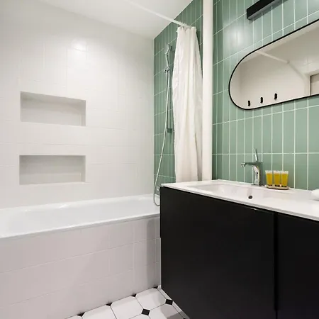 Plac Wilsona Comfy By Bookinghost *