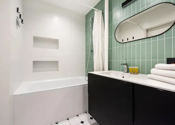 Plac Wilsona Comfy By Bookinghost *