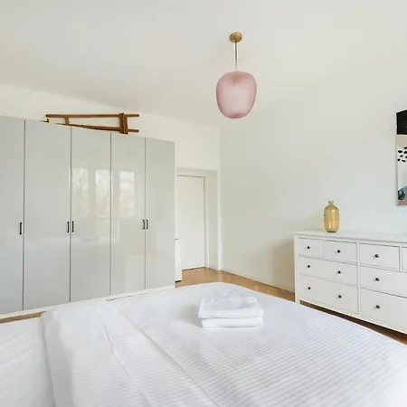 Plac Wilsona Comfy By Bookinghost Apartman
