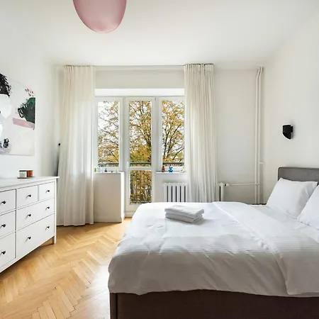 Plac Wilsona Comfy By Bookinghost